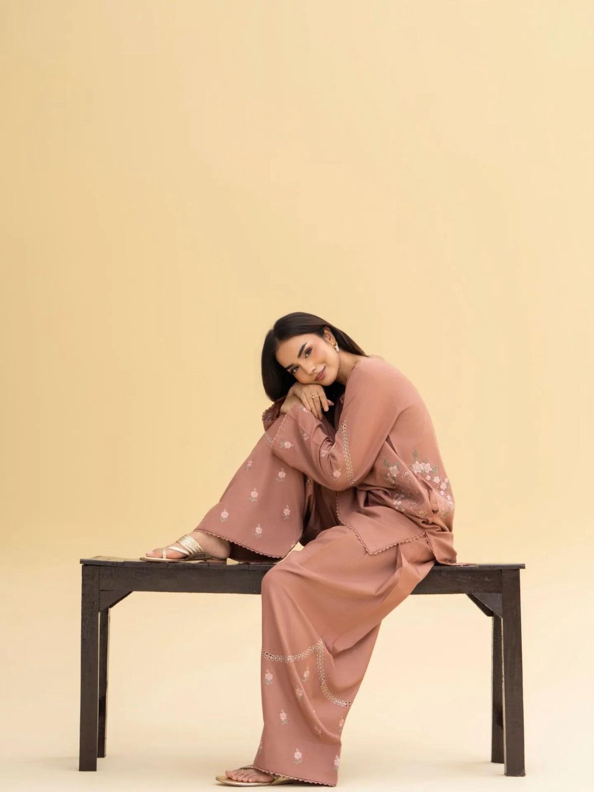 Lawn Embroidered 2Piece D-1001