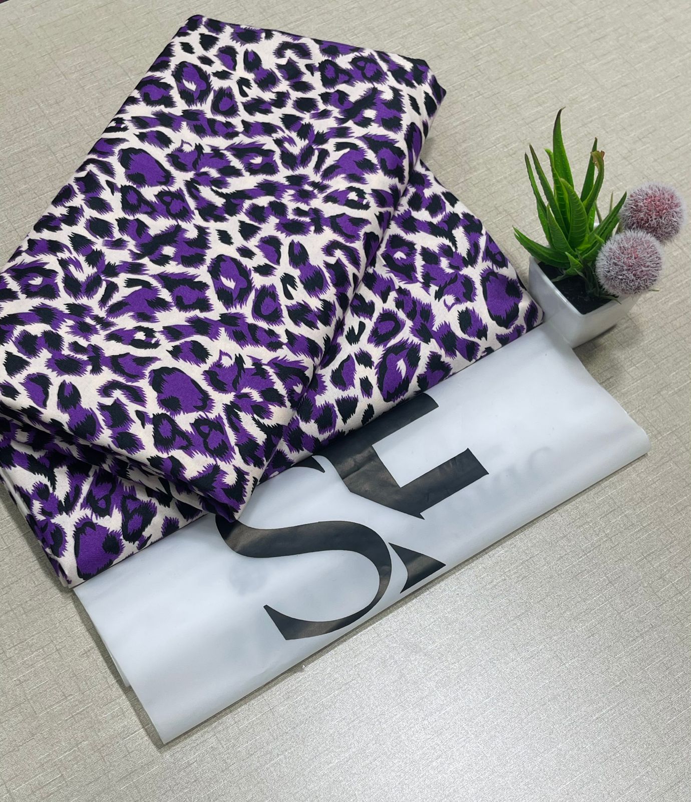 Selected Variant Image