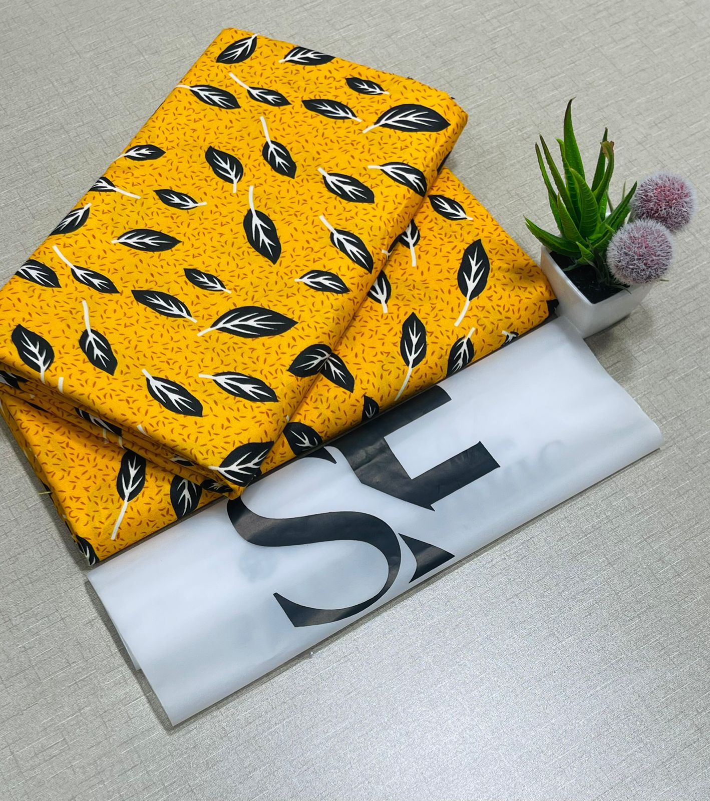 Selected Variant Image