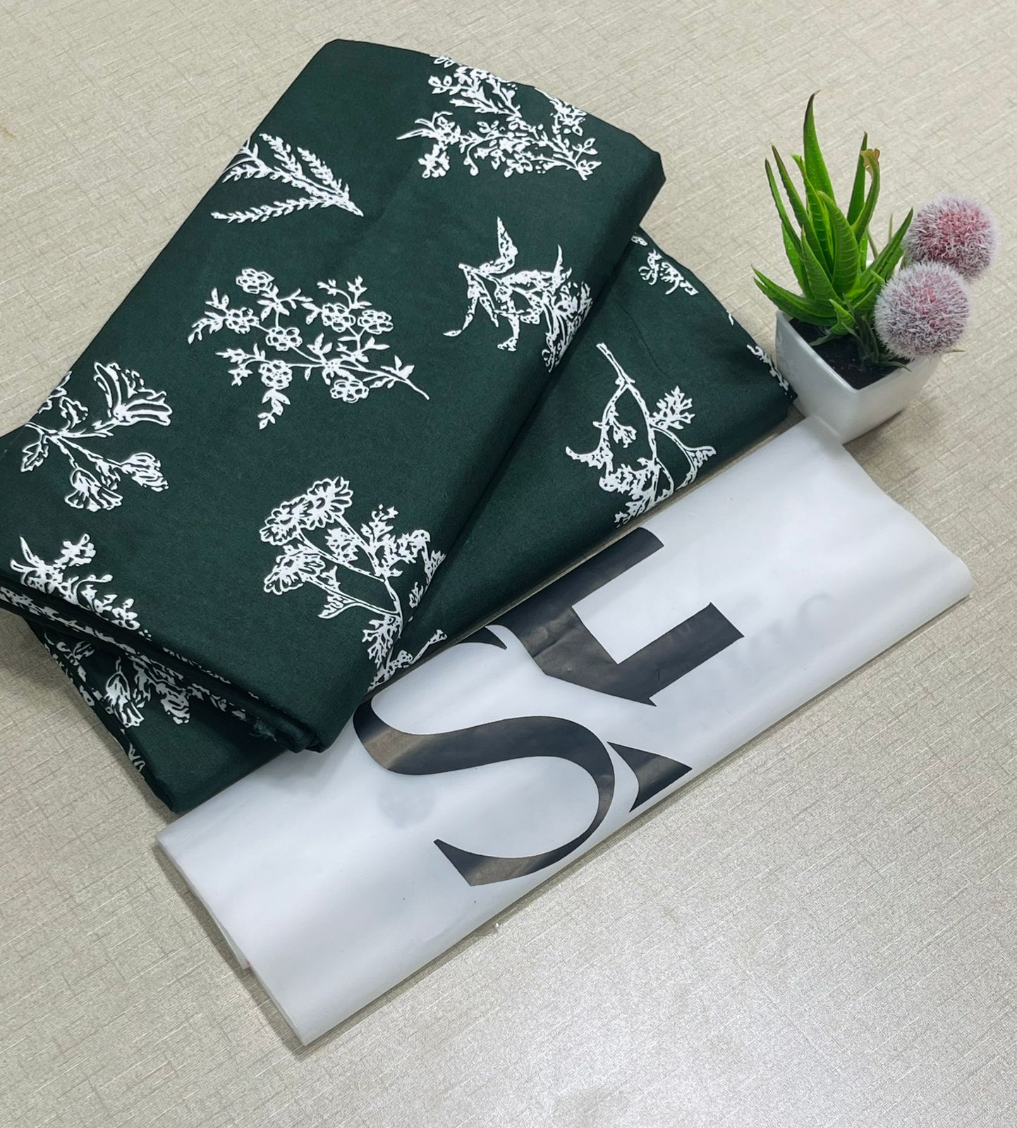 Selected Variant Image