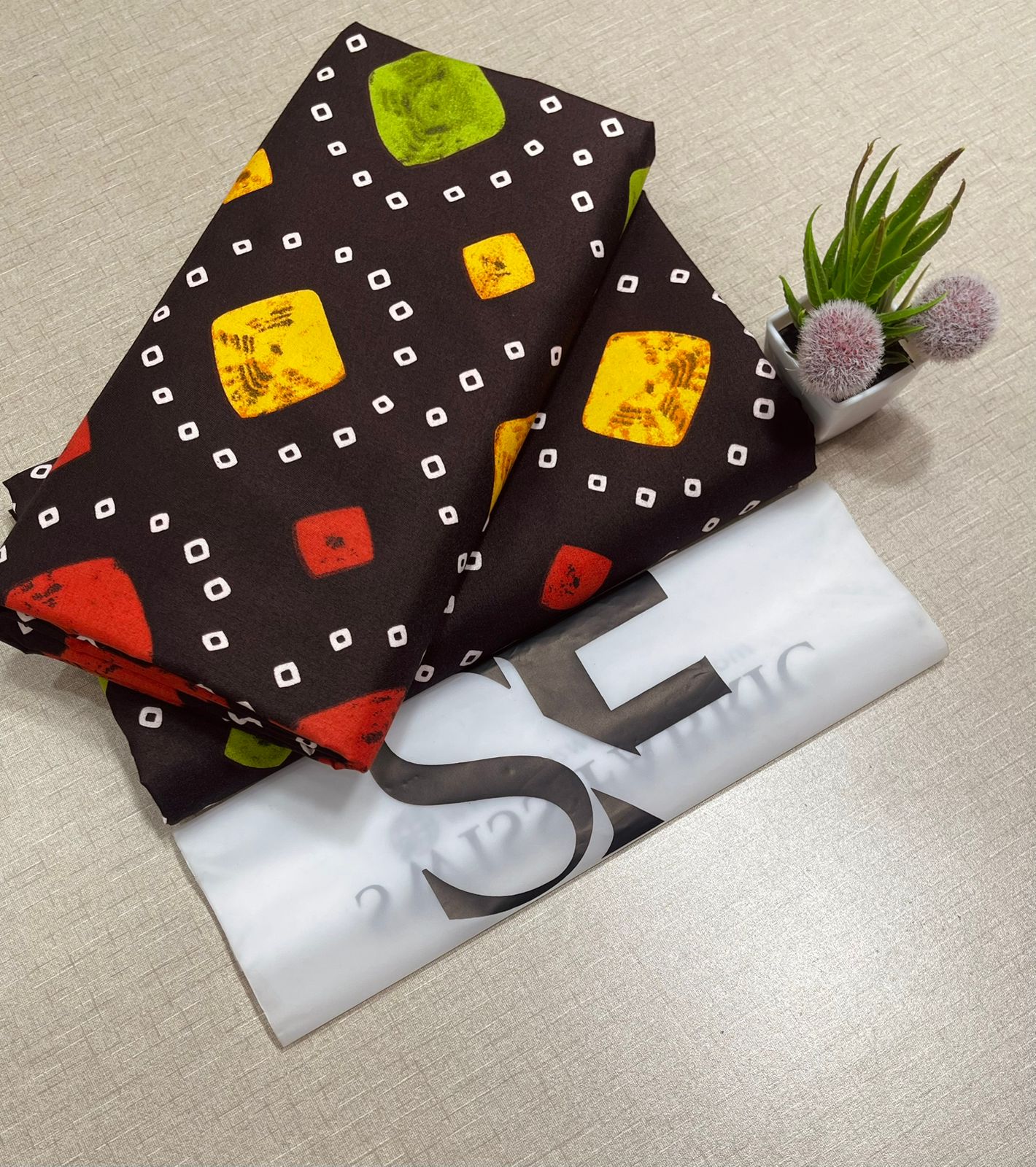 Selected Variant Image